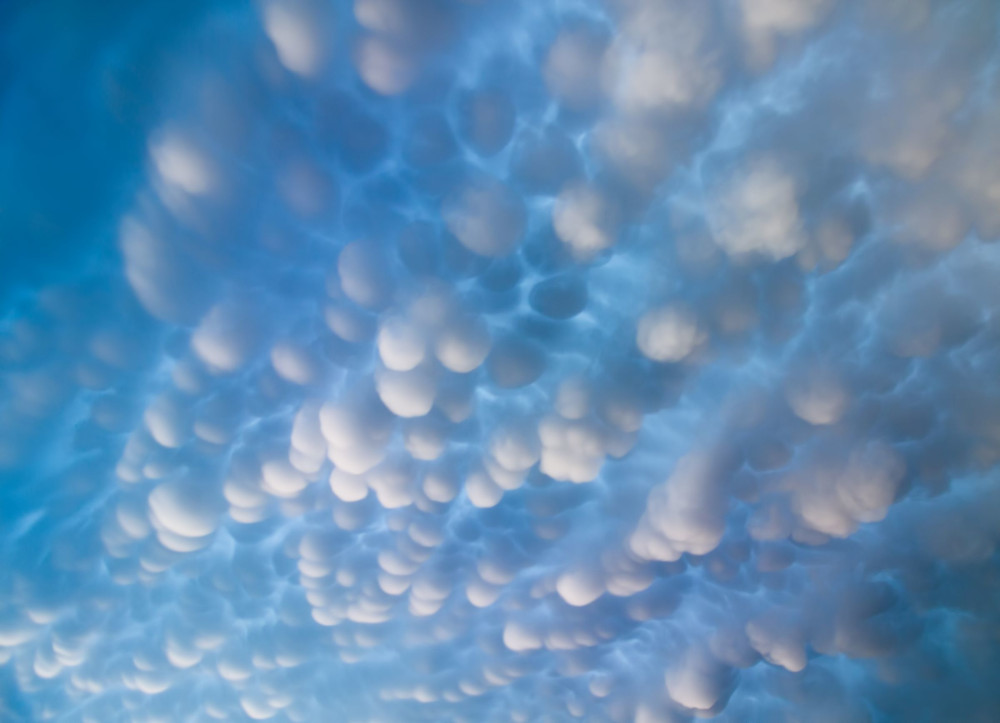 mammatus clouds